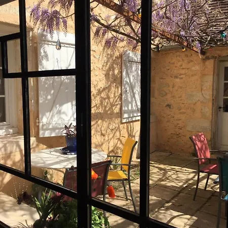 D'hotes L'ostal De Pombonne Bed & Breakfast 3*