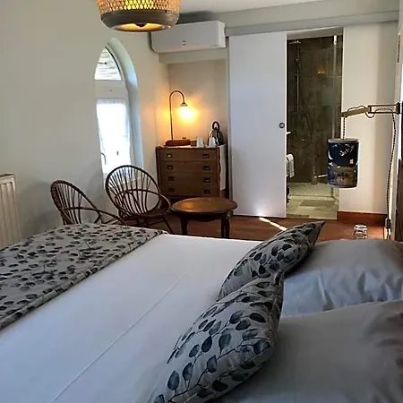 D'hotes L'ostal De Pombonne 3*