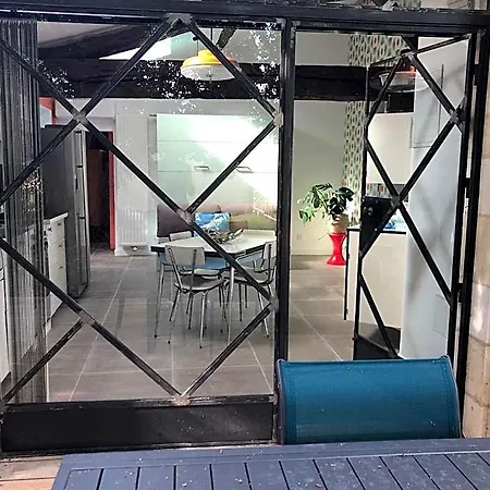 D'hotes L'ostal De Pombonne 住宿加早餐酒店 3*