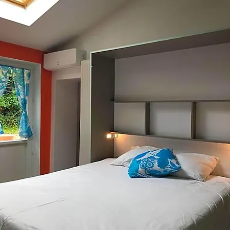 D'hotes L'ostal De Pombonne Bed & Breakfast