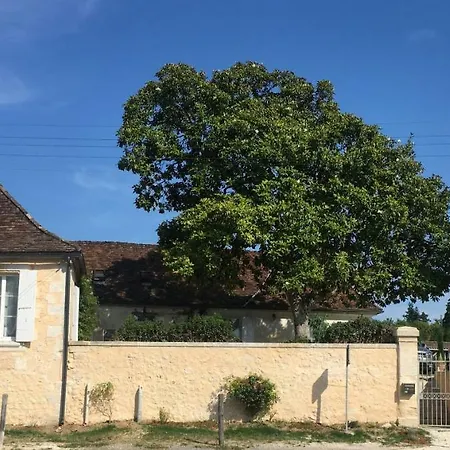 D'hotes L'ostal De Pombonne Bed & Breakfast